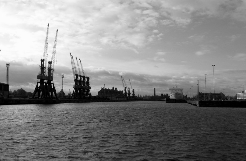 Harbour cranes, 2010